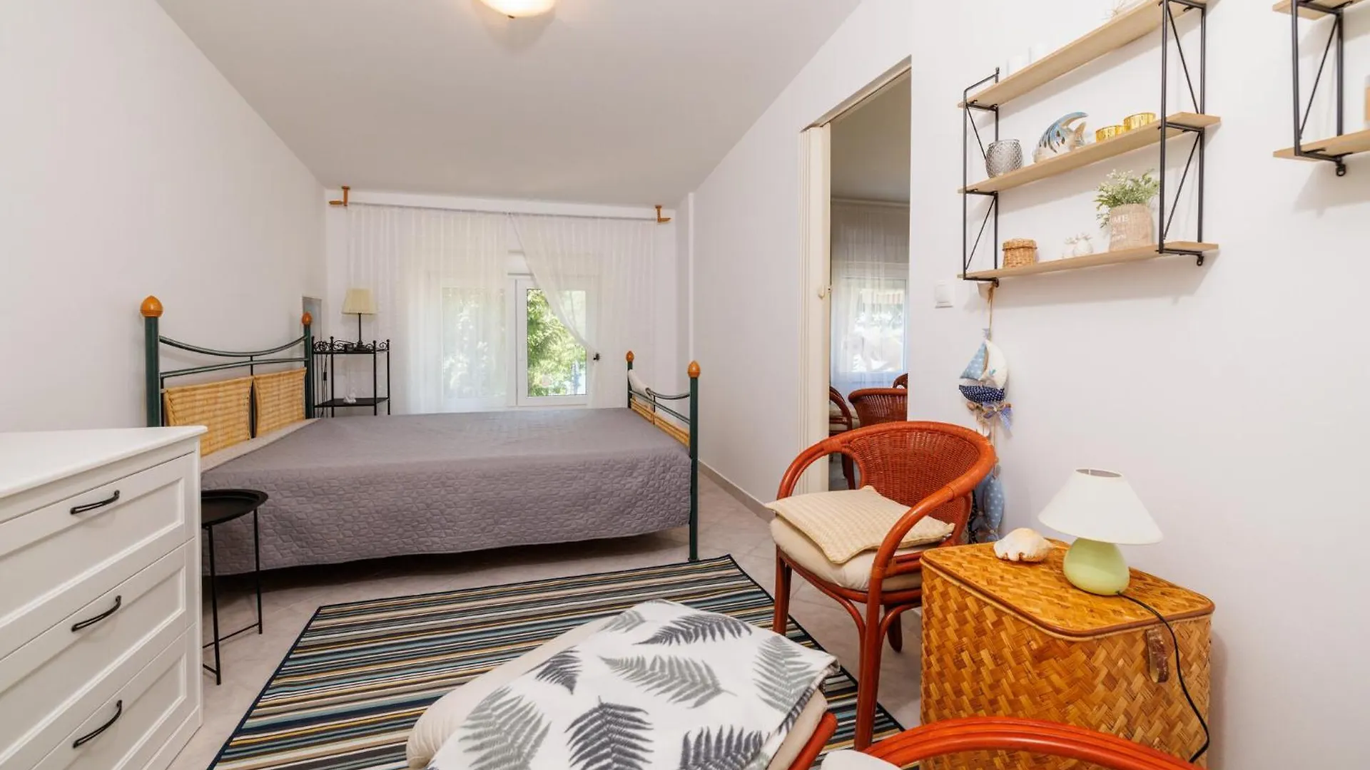 Loncar Apartment Selce 0*,